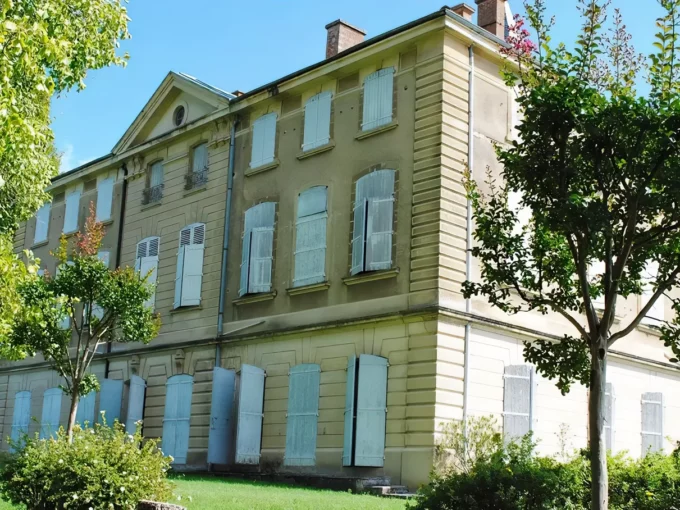 Cewi Conciergerie Grenoble Le Chateau De Barral A Hauterives2