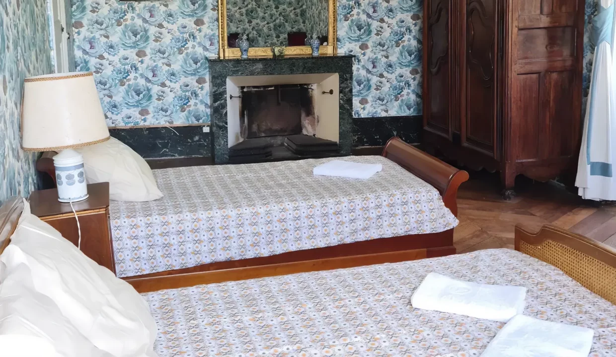 Cewi Conciergerie Grenoble Le Chateau De Barral A Hauterives29