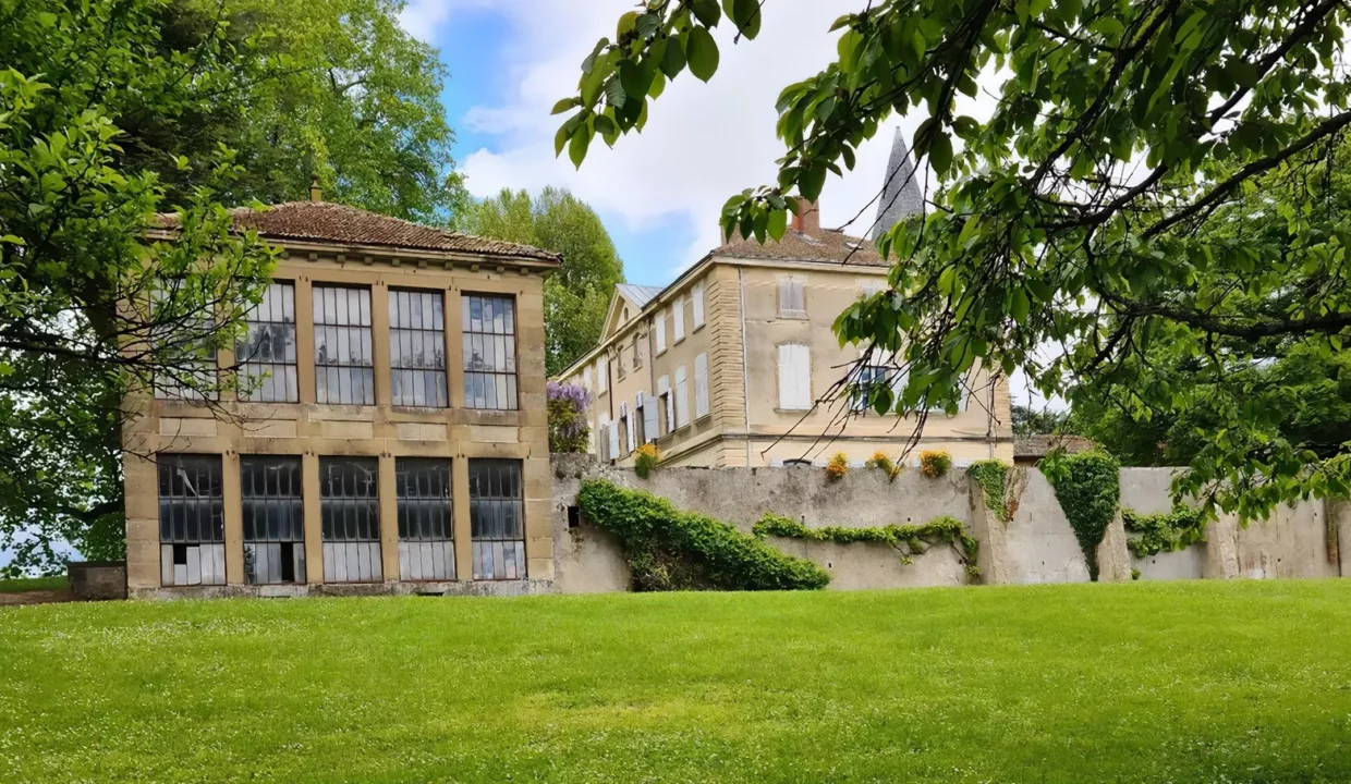 Cewi Conciergerie Grenoble Le Chateau De Barral A Hauterives3